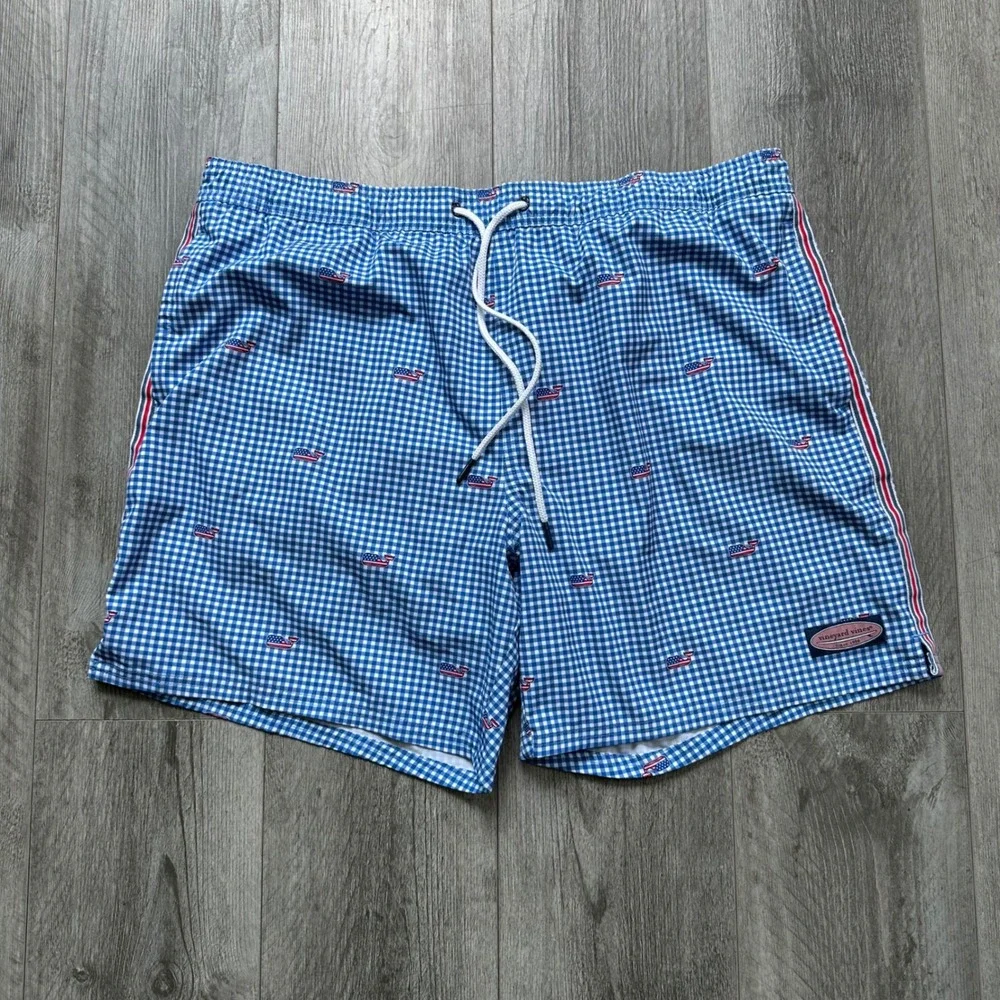Vineyard Vines Blue chappy Whale USA Flag Swim Trunks Shorts XL